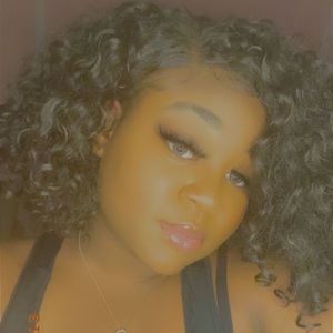 Meet your Posher, Tariana